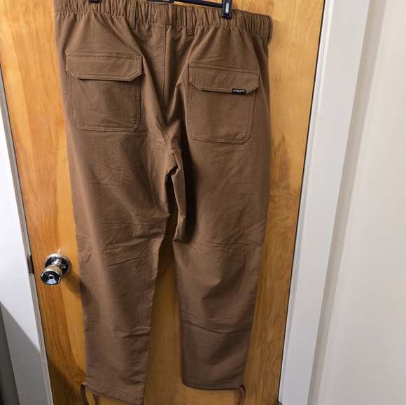 Active/hiking pants - Picture 3 of 4